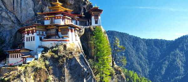Traveloearth offering 8 Nights/9 Days Bhutan tour package covering all the most beautiful and important tourist destinations like Phuentsholling 1 Night /Thimpu 2 Nights /Punakha 01 Night - Wangduephodrang 01 Night /Paro 2 Nights /Phuentsholling 1 Night and much more exciting tourist spots at very discounted price in a very comfortable way, let’s come and enjoy, do HURRY to avail the deal as offer is Valid for limited period only.